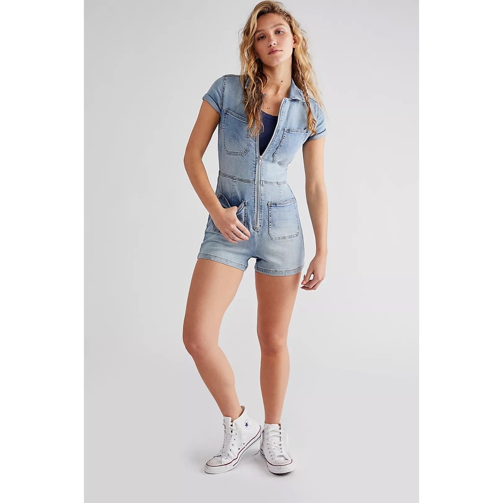Free People Lennox Shortsuit Zip Up Short Sleeve Romper - Bermondsey Blue - Picture 3 of 8